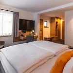 Tannenhaus 4* Шёнек
