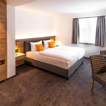 Tannenhaus Otel Schöneck