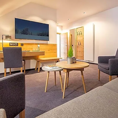 Tannenhaus 4*