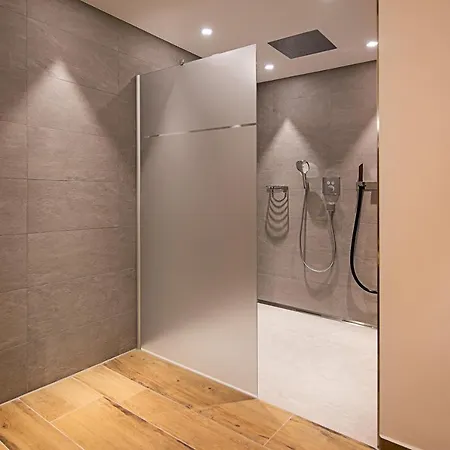 Otel Tannenhaus Schöneck