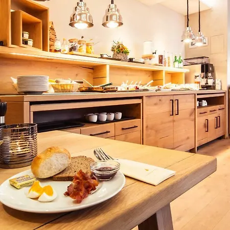 Hotel Tannenhaus 4*