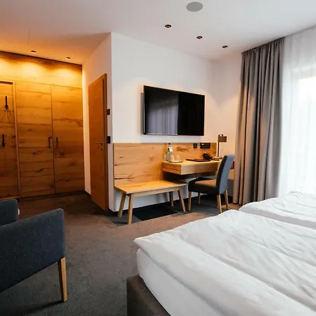 Tannenhaus Hotel 4*