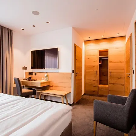 Otel Tannenhaus Schöneck