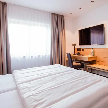 Hotel Tannenhaus 4*