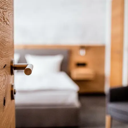 Tannenhaus 4*