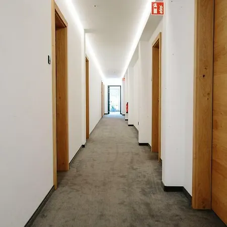 מלון Tannenhaus 4*